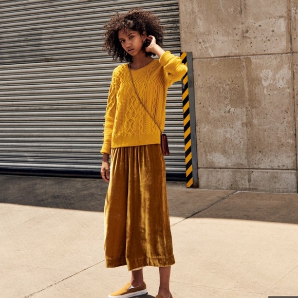 Madewell Pants - Madewell Velvet Pull On Pants - Vintage Gold - M
